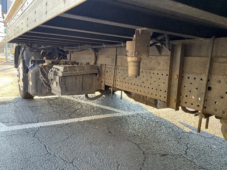 2022 Isuzu NRR in Alexandria, VA — photo 5