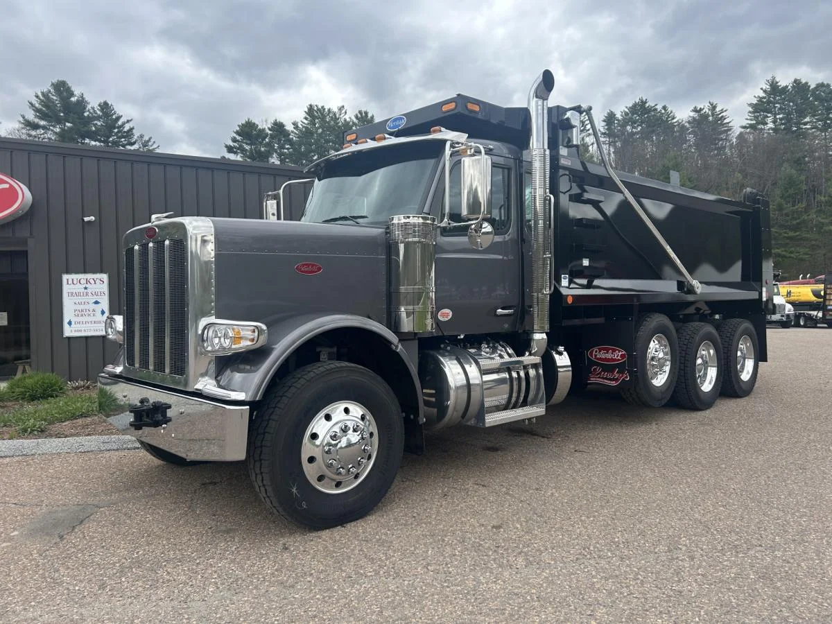 2025 PETERBILT 589 Dump Truck