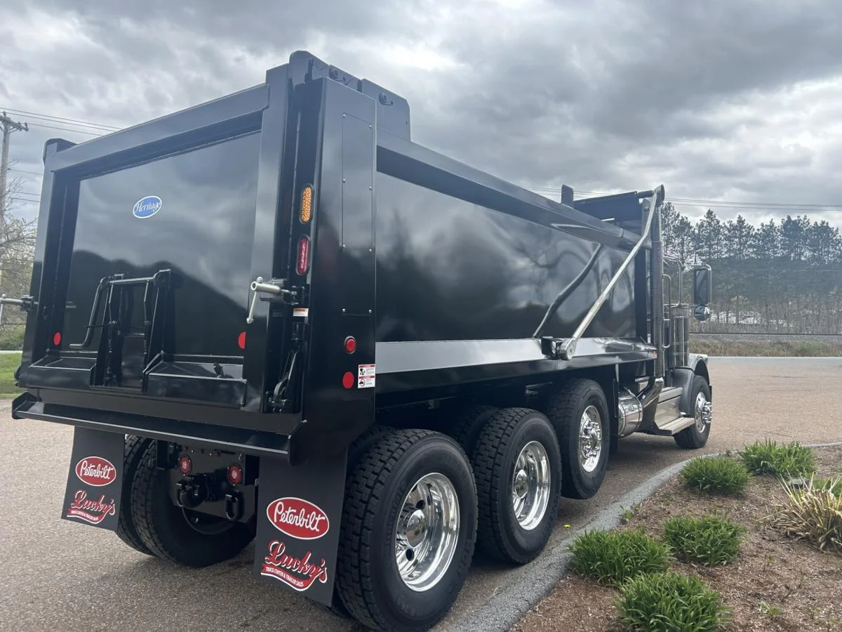 2025 Peterbilt 589 in Bow, NH — photo 4