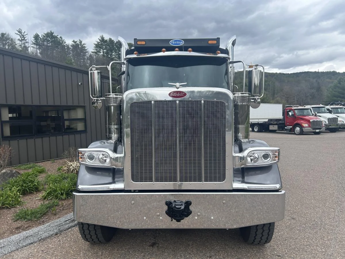 2025 Peterbilt 589 in Bow, NH — photo 6