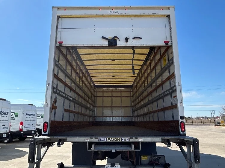 2020 International MV - image 8