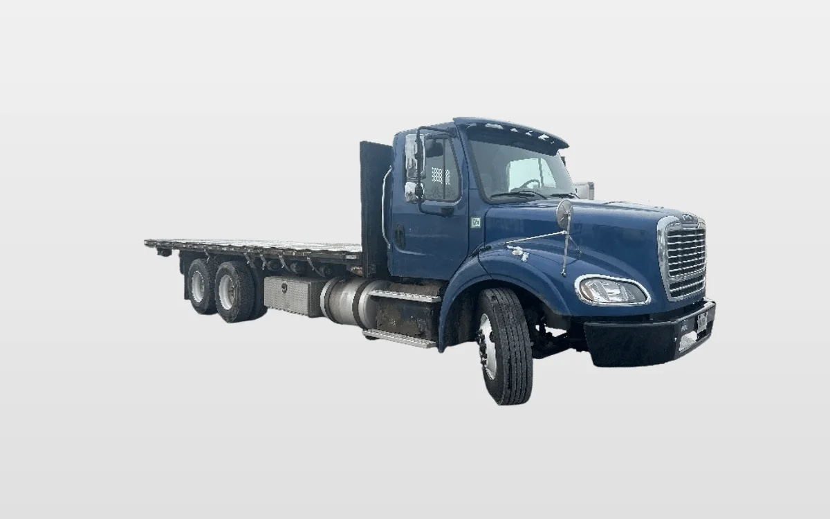 2018 Freightliner M2 112 - image 1