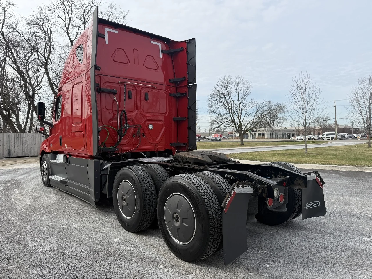 2023 Freightliner Cascadia - image 7