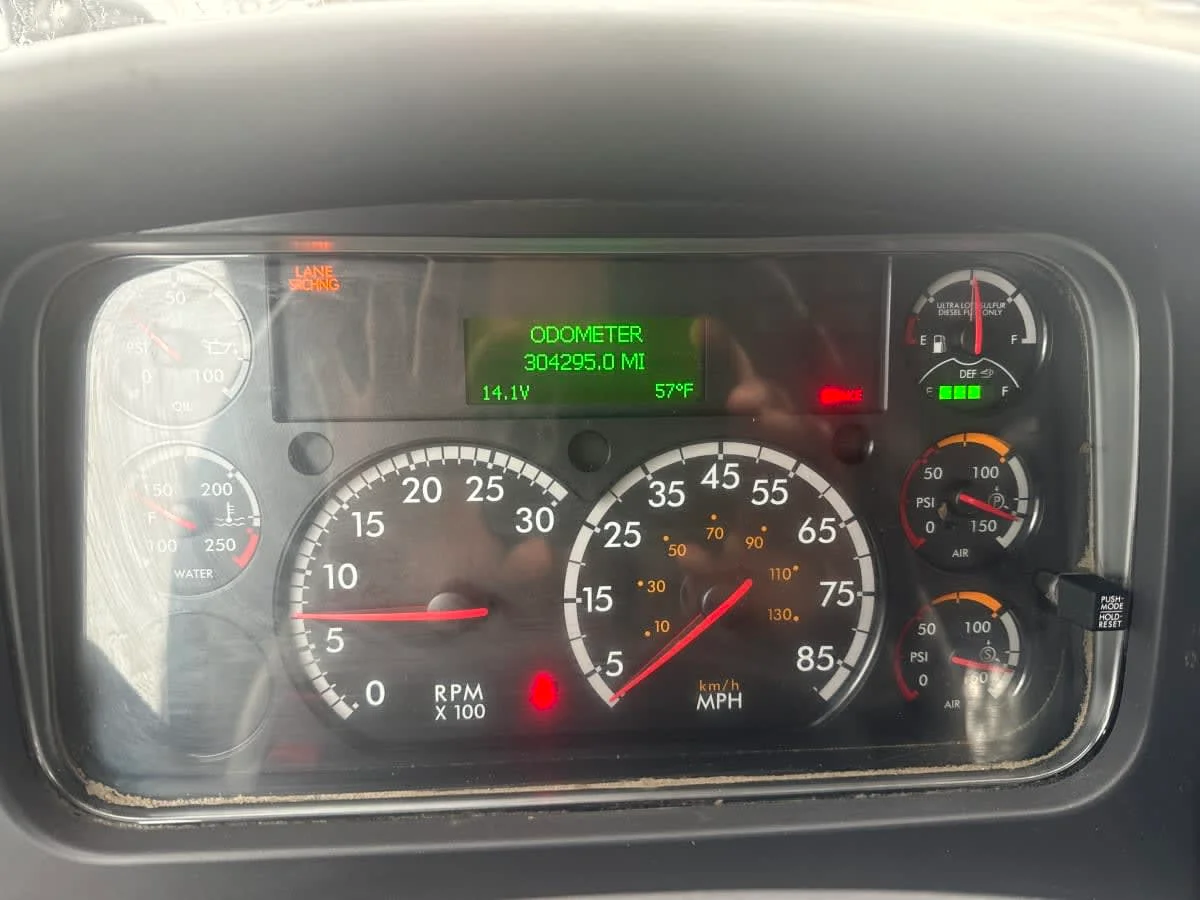 2019 Freightliner M2 106 in Springfield, MA — photo 10