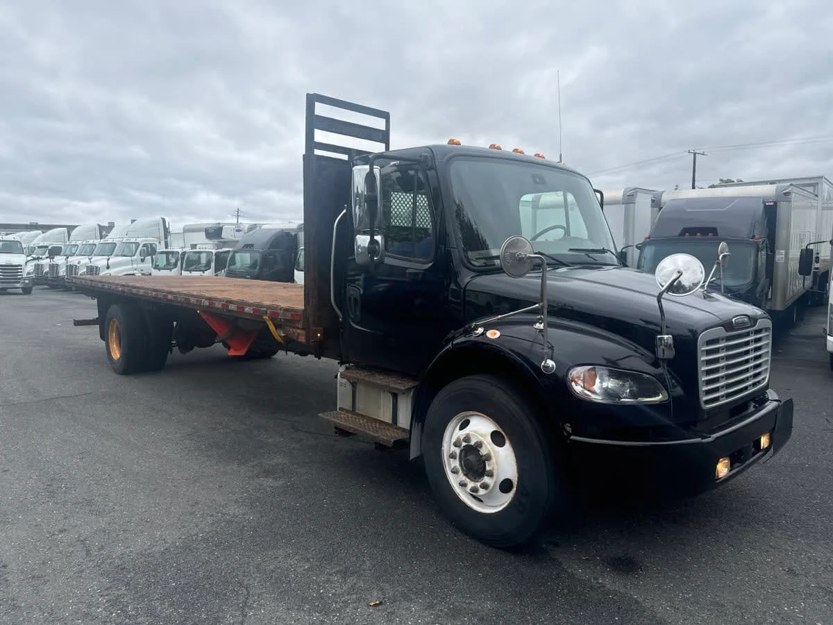 2019 Freightliner M2 106 in Springfield, MA — photo 3