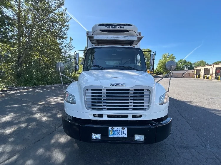 2019 Freightliner eM2 in Portland, OR — photo 2