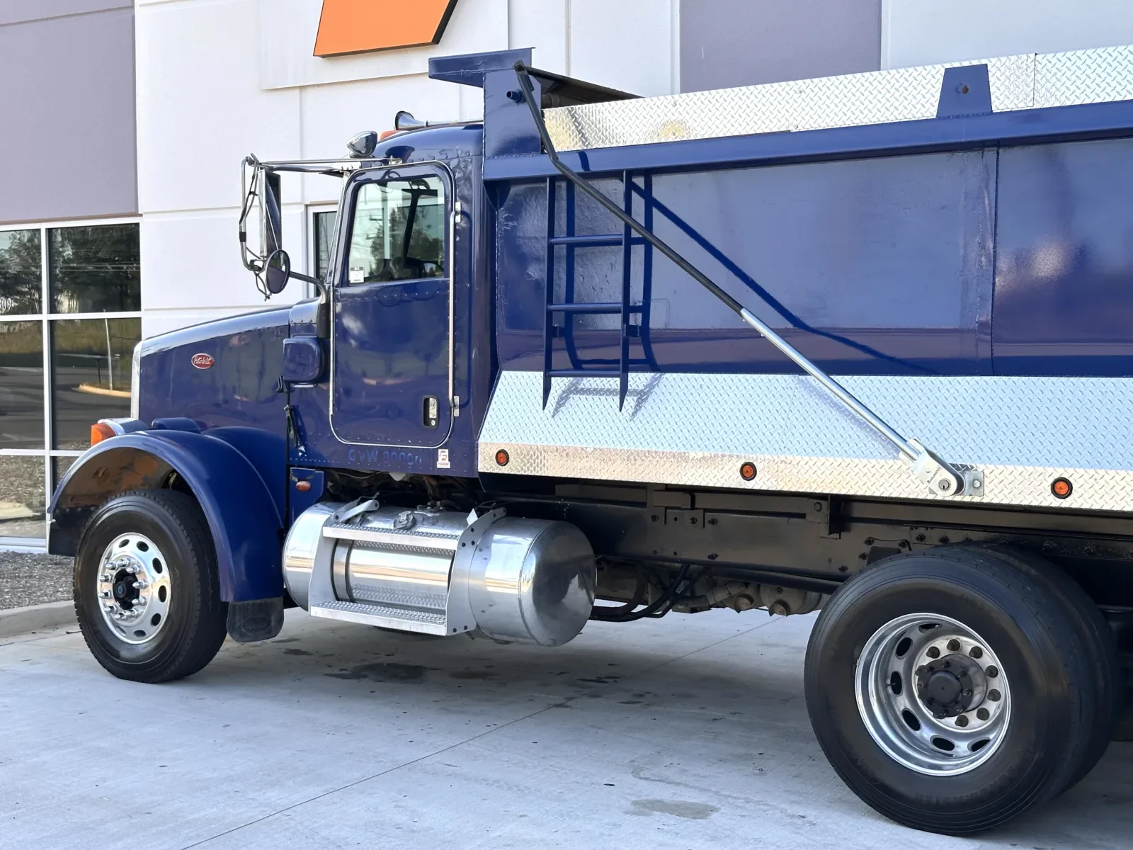 2016 Peterbilt 365 in Greer, SC — photo 9
