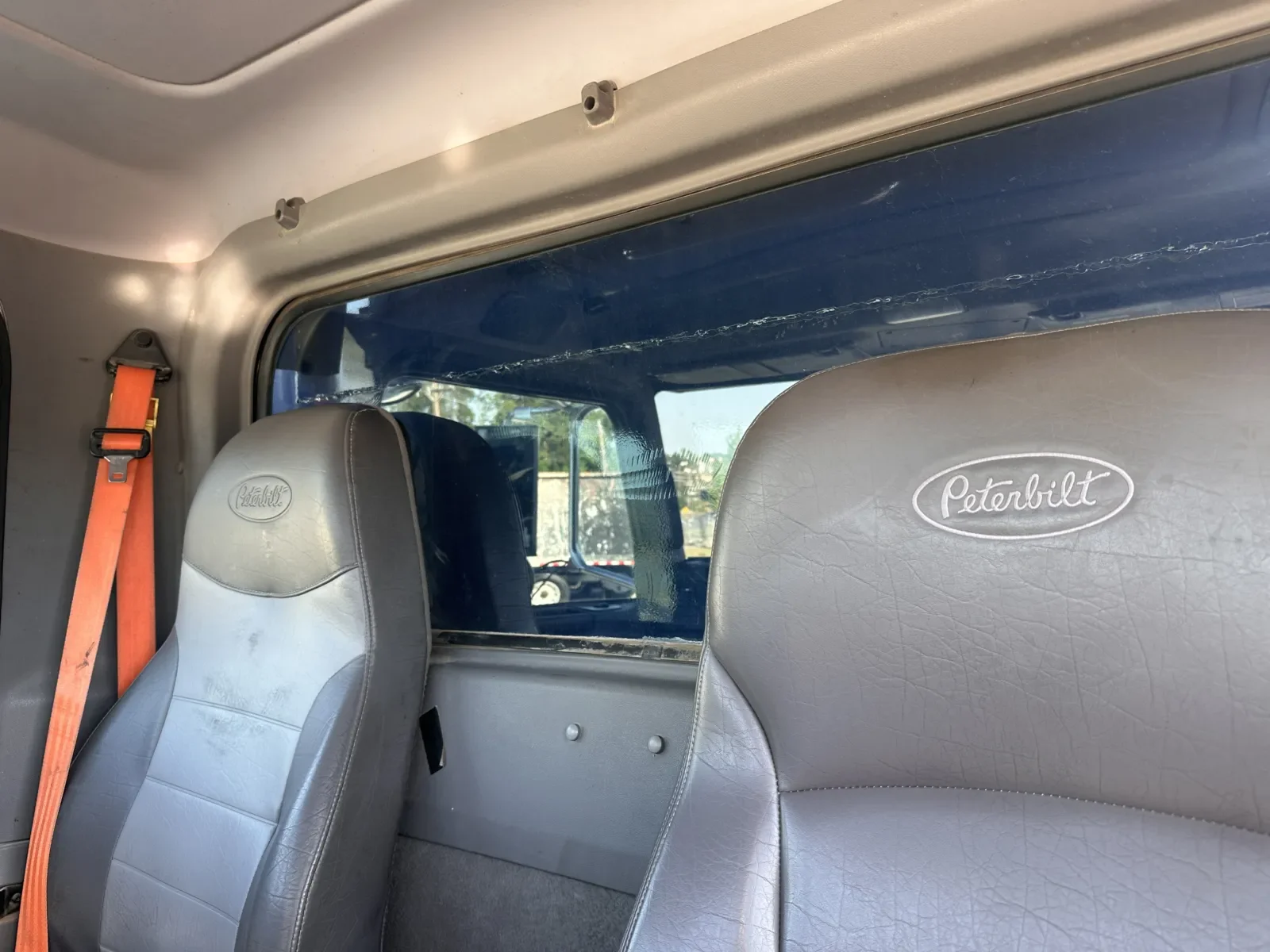 2016 Peterbilt 365 in Greer, SC — photo 21