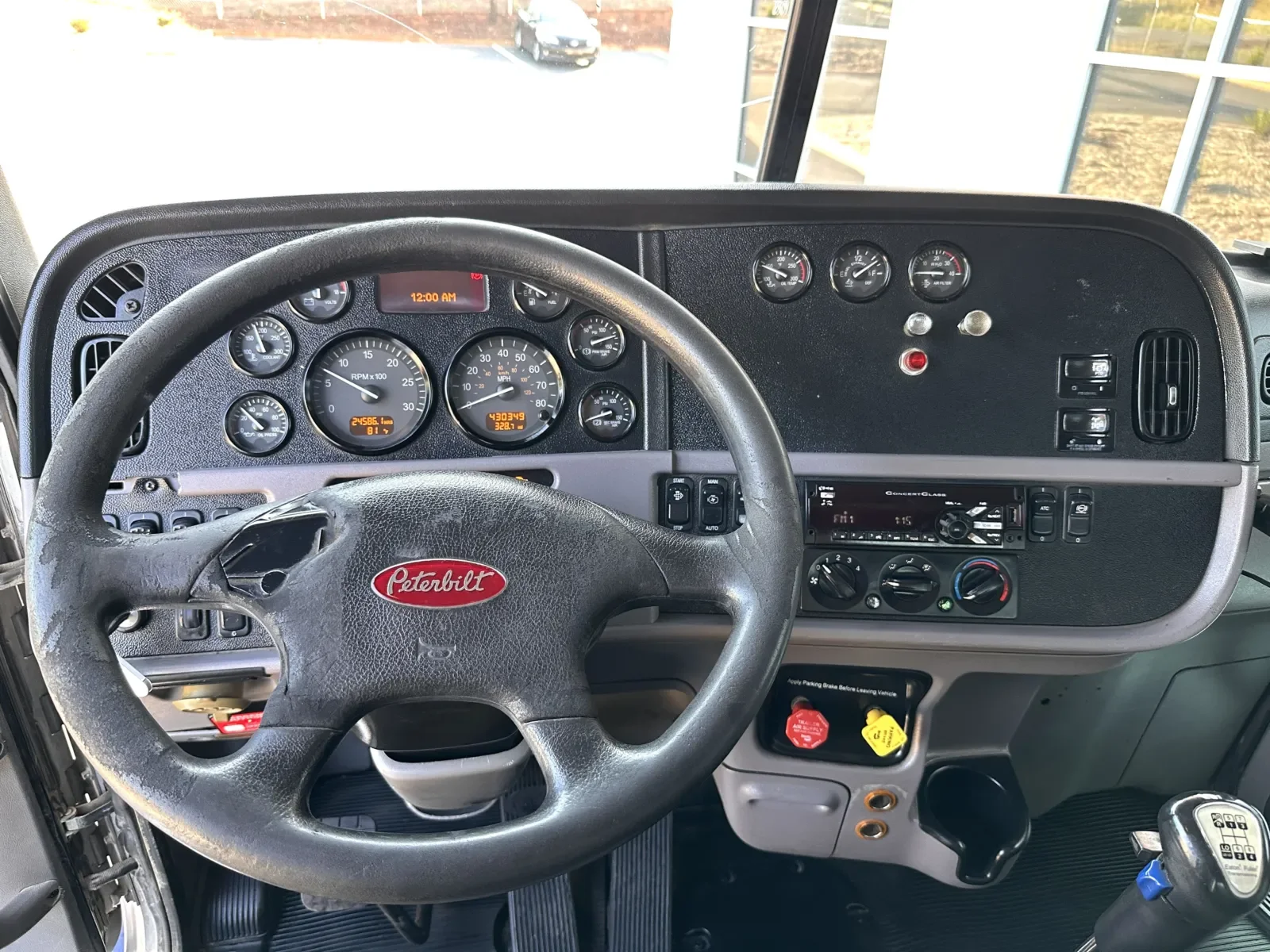 2016 Peterbilt 365 in Greer, SC — photo 17