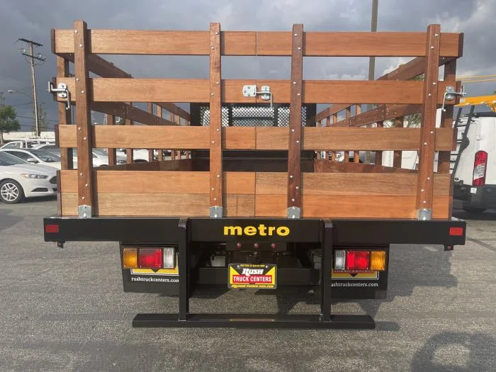 2025 Isuzu NPR - image 5