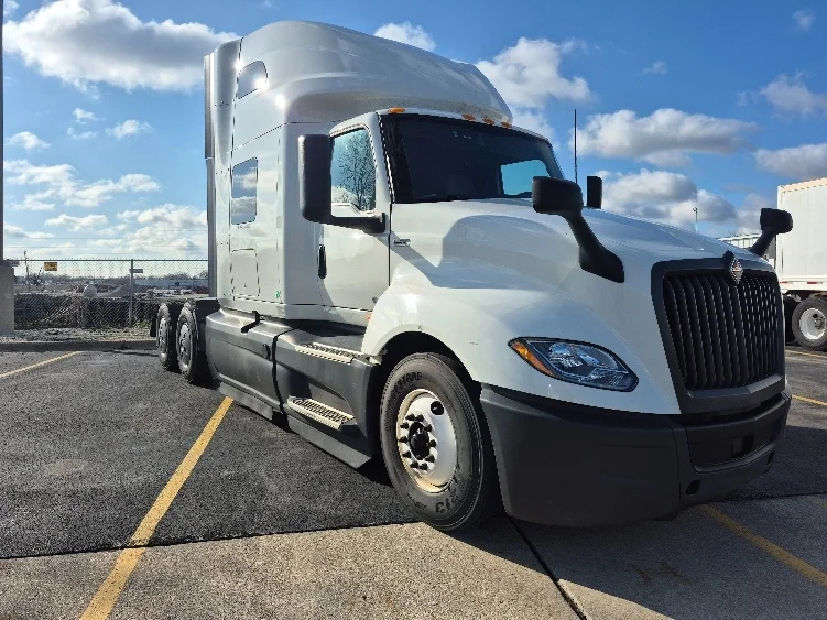 2023 International LT in Sturtevant, WI