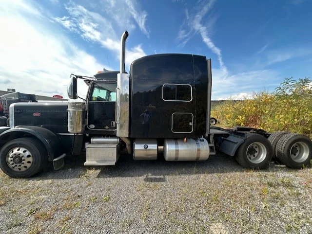 2017 Peterbilt in CLEARFIELD, PA — photo 2