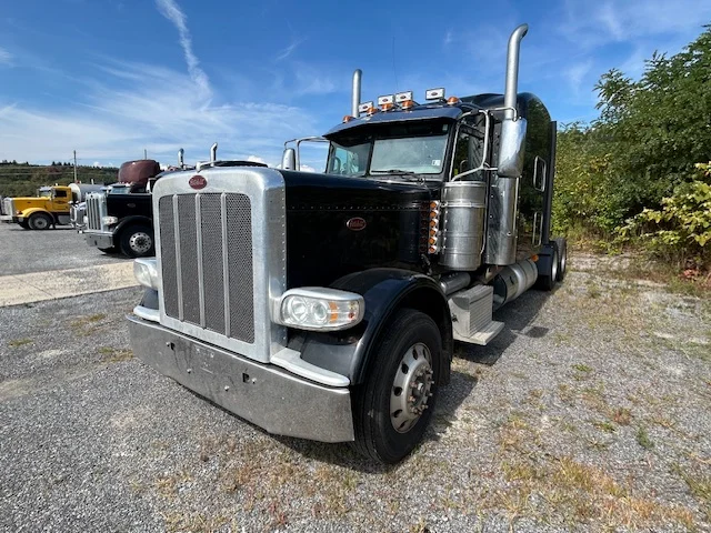 2017 Peterbilt in CLEARFIELD, PA