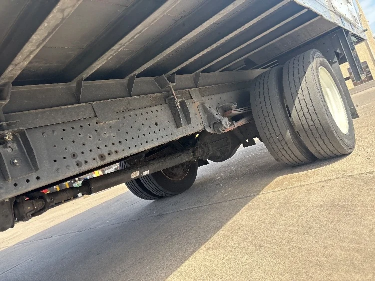 2020 Isuzu NRR in Phoenix, AZ — photo 5