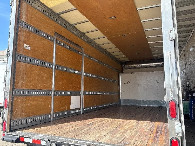 2020 Isuzu NRR in Phoenix, AZ — photo 10