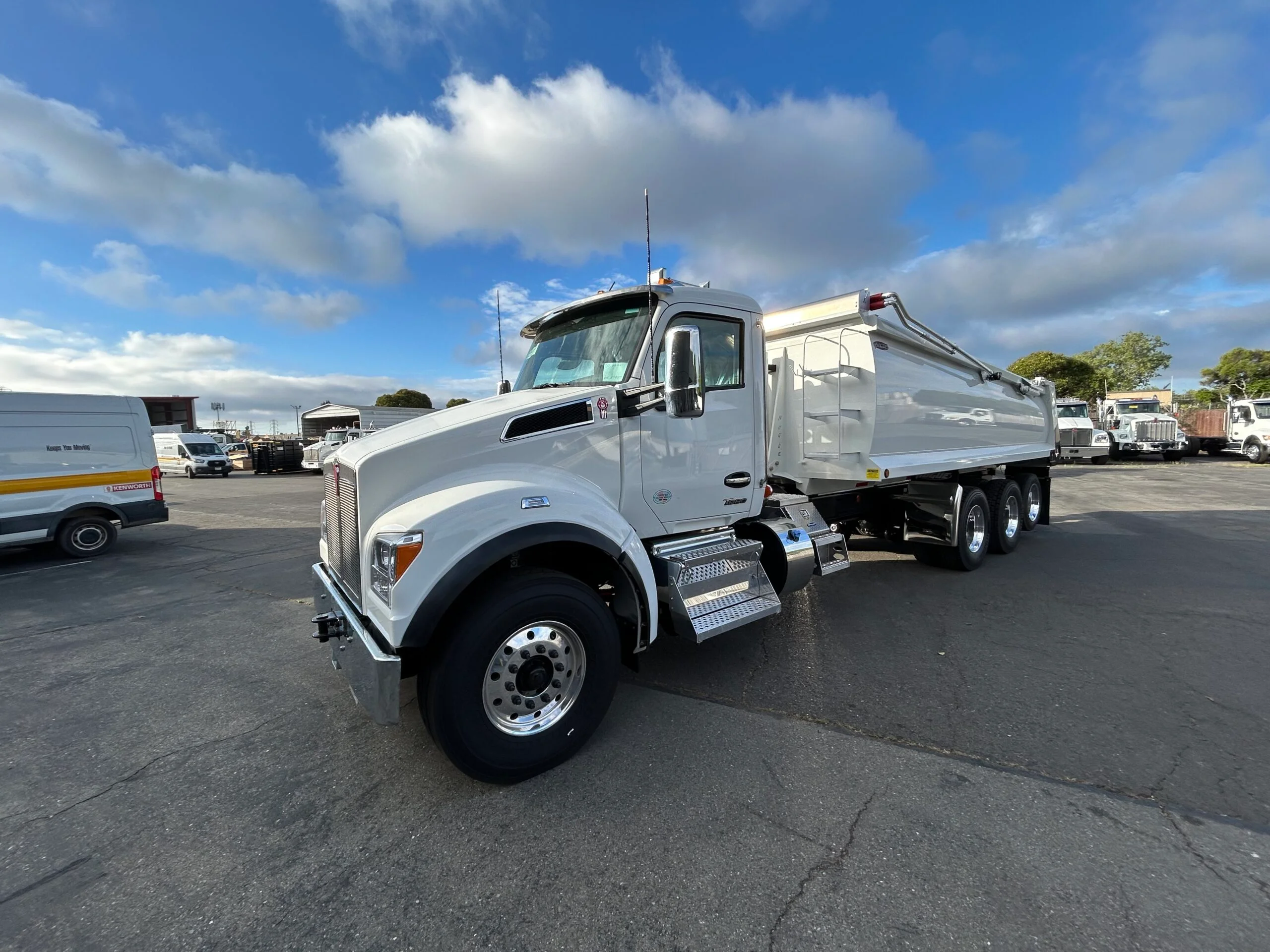 2026 Kenworth T880 in Sacramento, CA