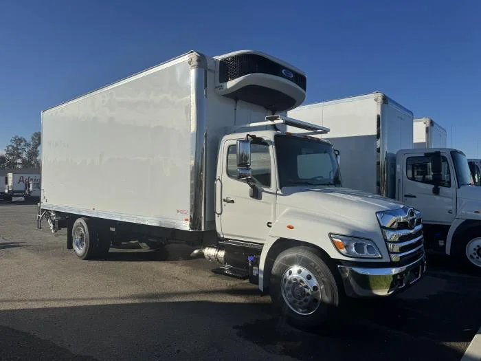 2026 Hino L6 - image 2