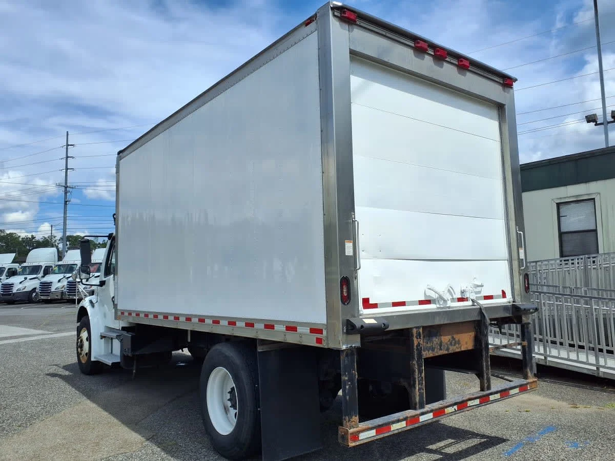 2020 Freightliner M2 106 in Knoxville, TN — photo 6