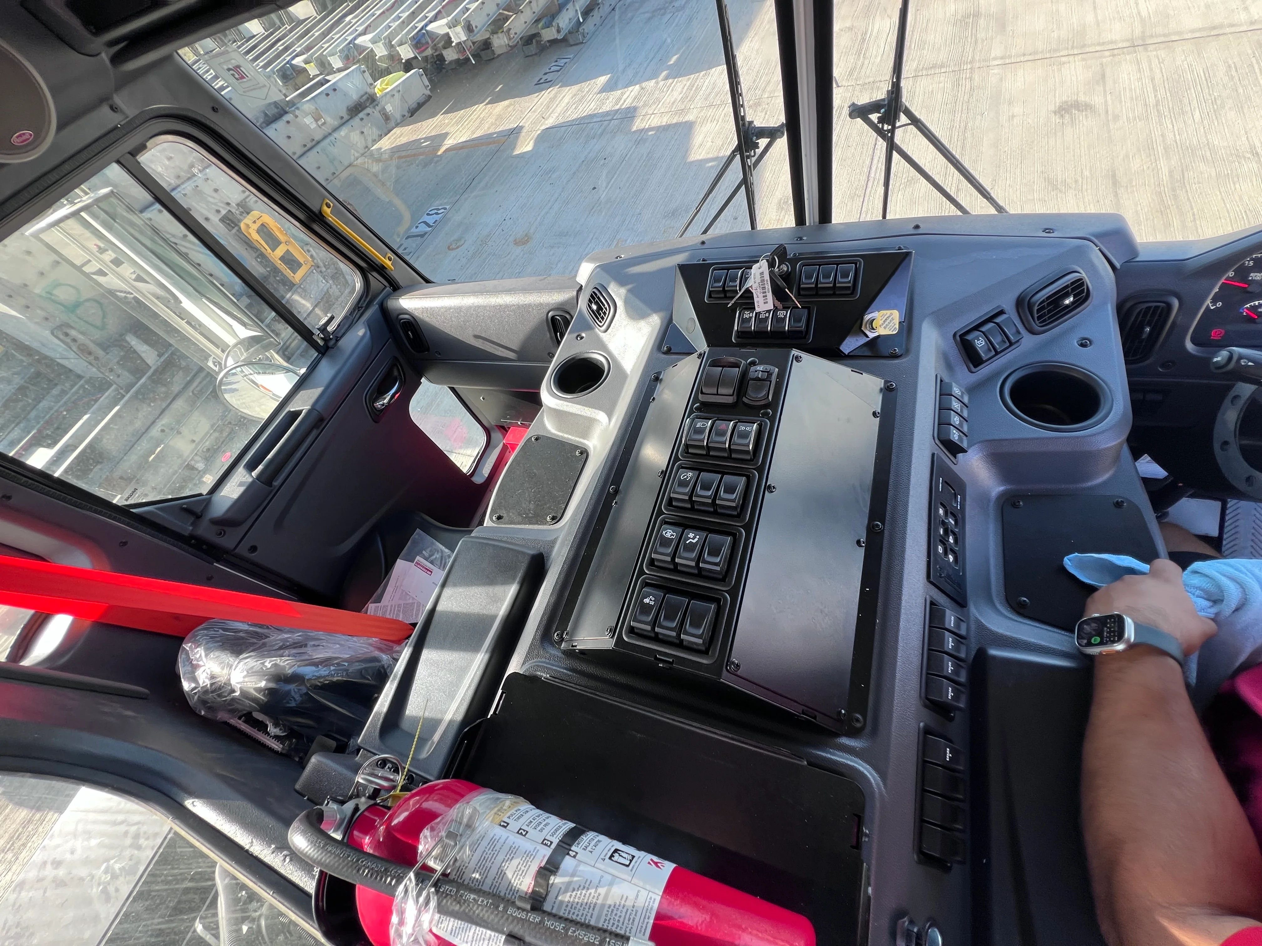 2026 Peterbilt 520 in Charlotte, NC — photo 8