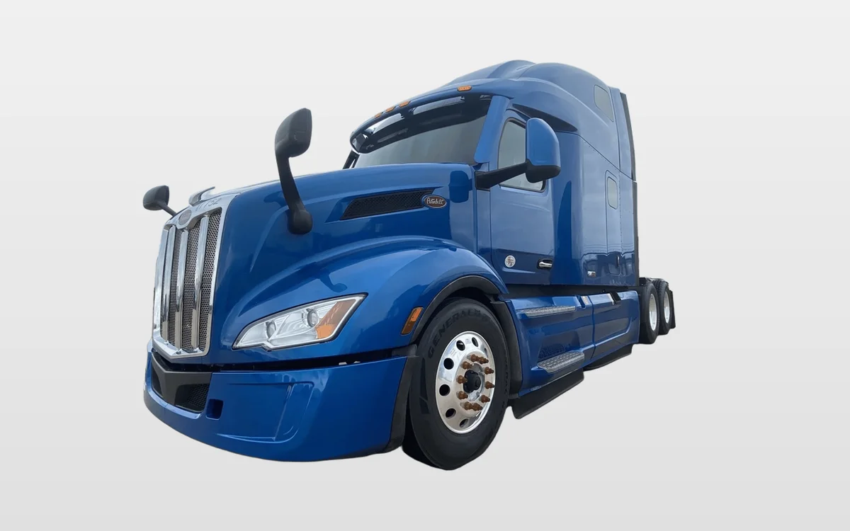 2022 Peterbilt 579 - image 1