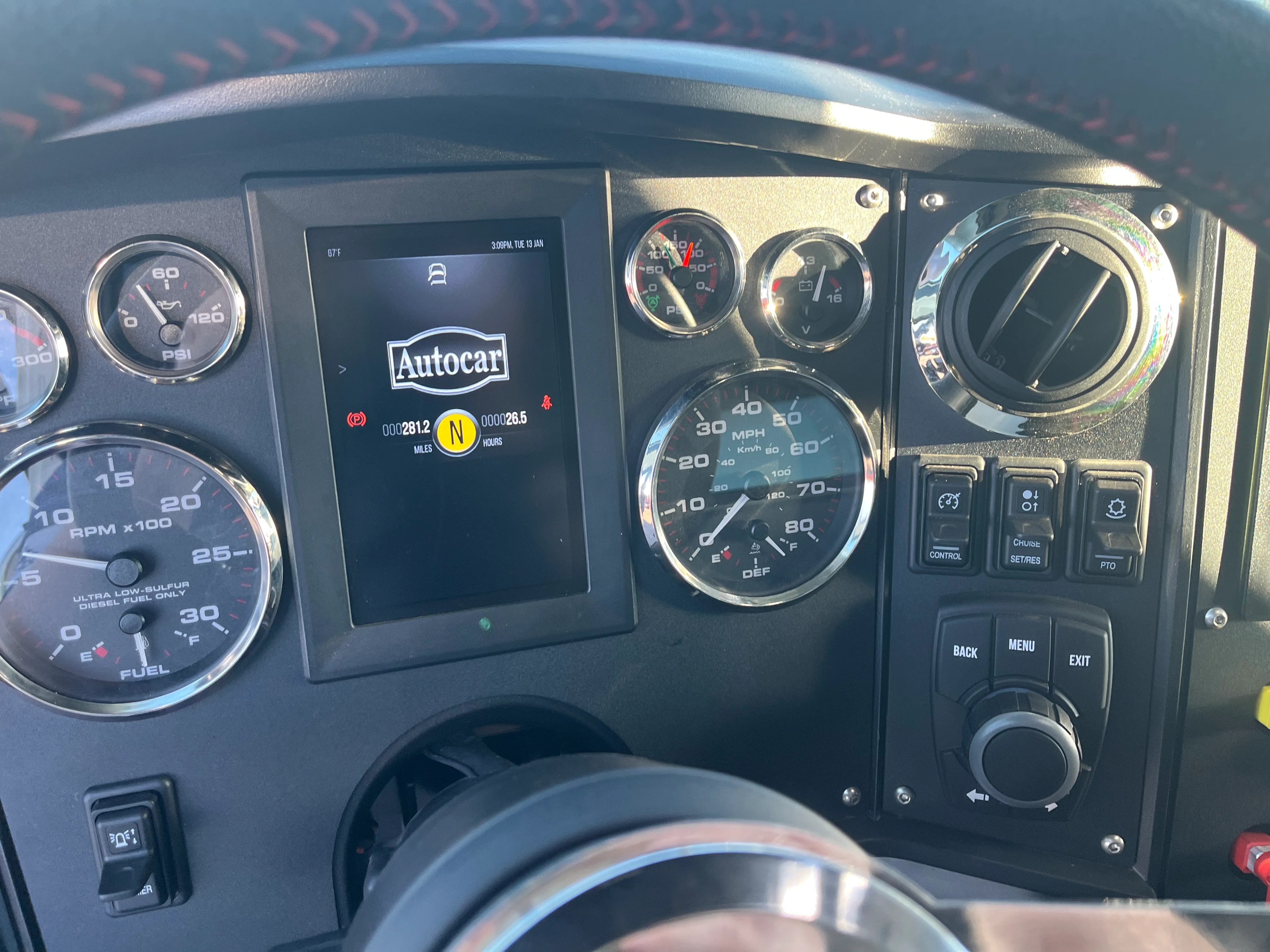 2025 Autocar DC-64 - image 11