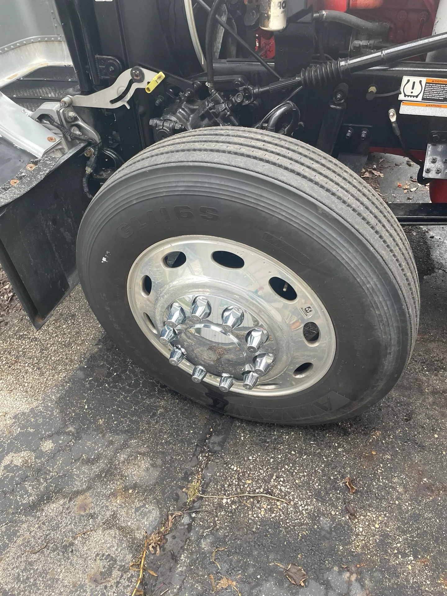 2023 Peterbilt 389 - image 9