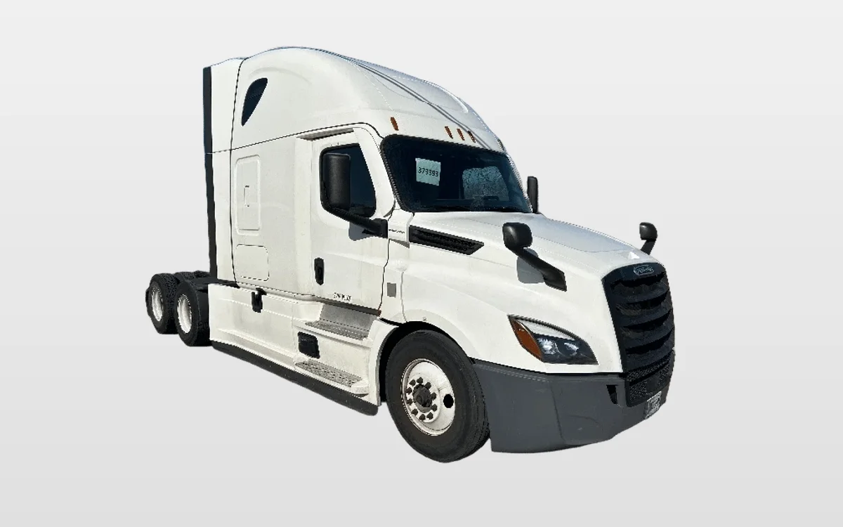 2020 Freightliner Cascadia - image 1