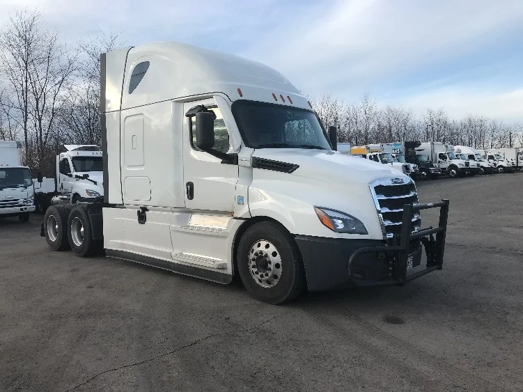 2022 Freightliner Cascadia in Chicago (Melrose Park), IL