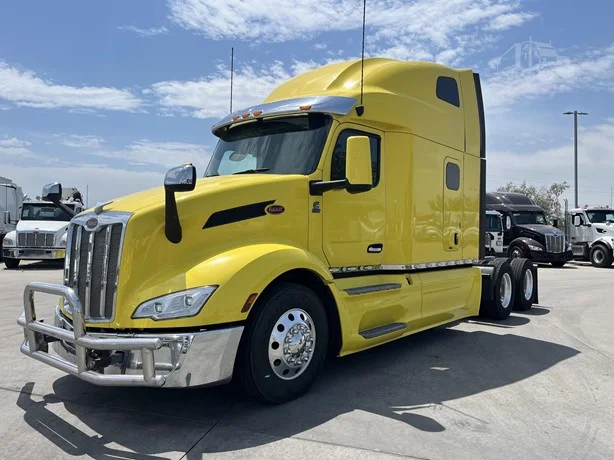 2023 Peterbilt 579