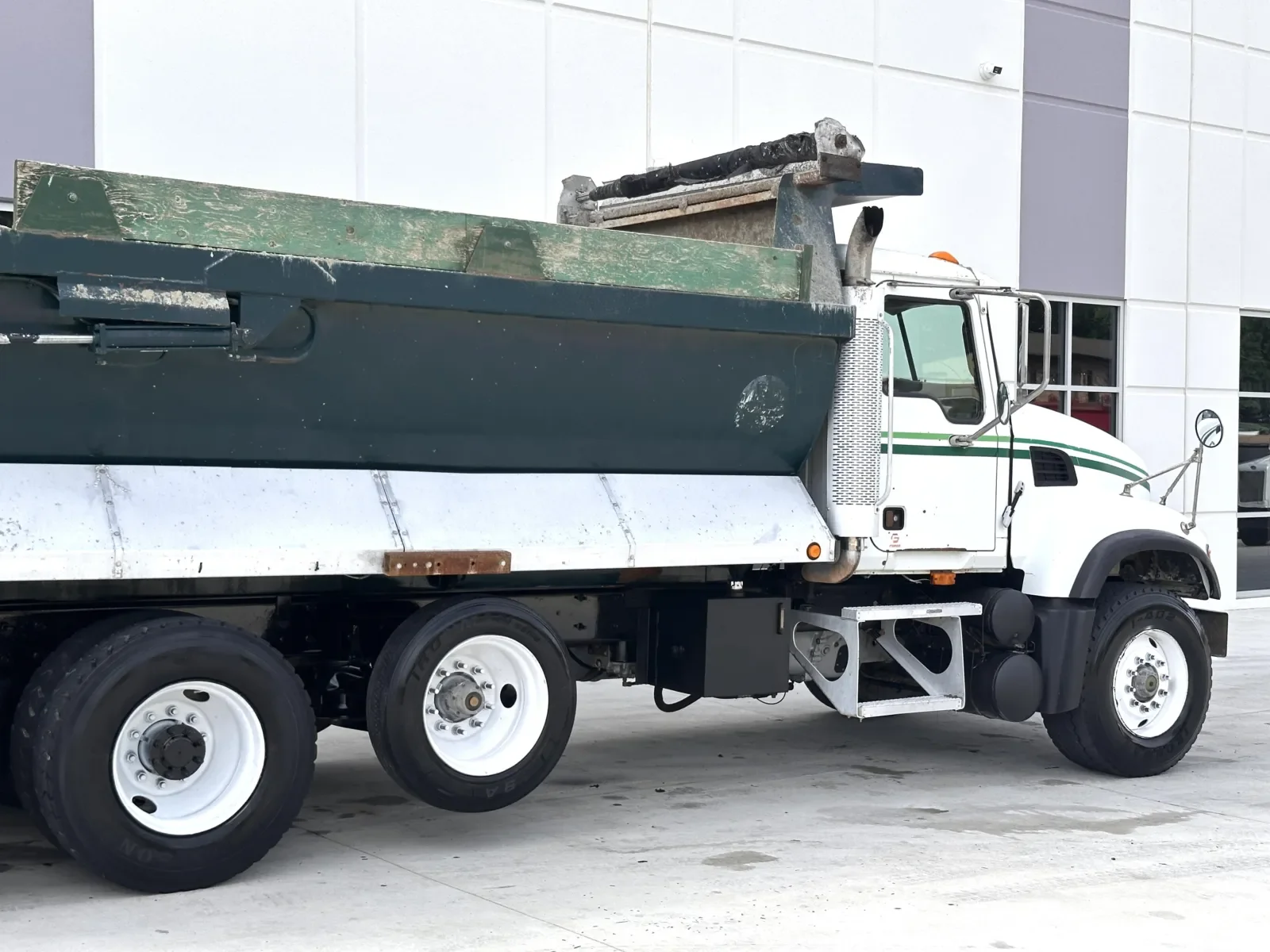 2005 Mack in Greer, SC — photo 8