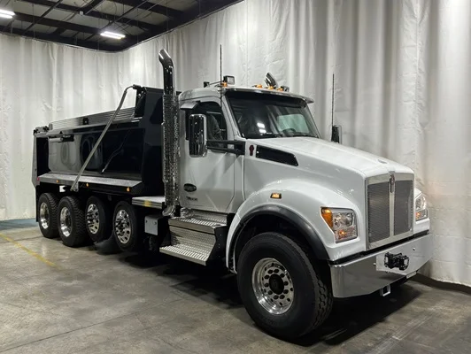 2027 Kenworth T880