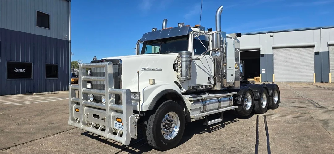 2013 Western Star 4900 in Irving, TX — photo 2