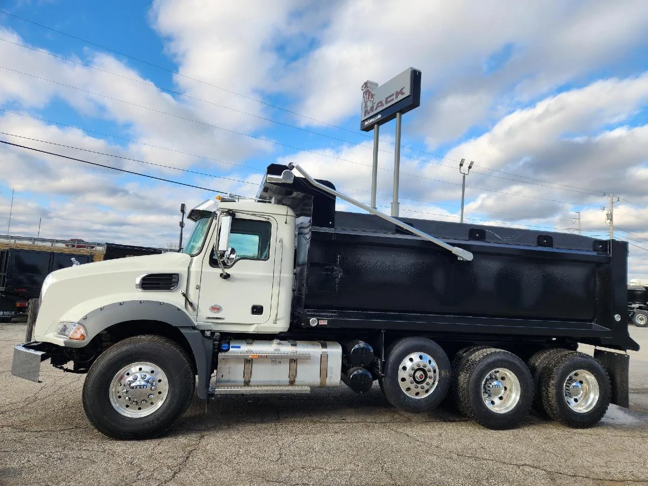 2026 Mack Granite in Indianapolis, IN — photo 4