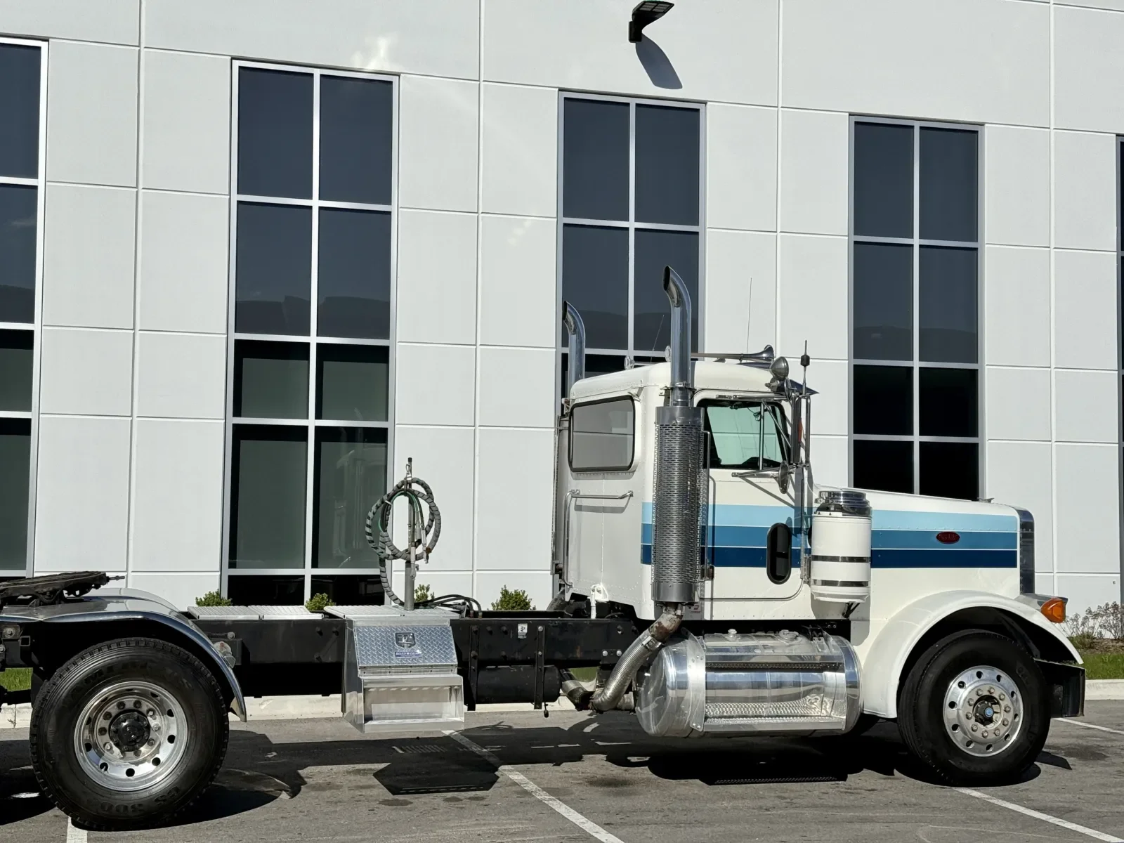 1998 Peterbilt 379 in New Lenox, IL — photo 7