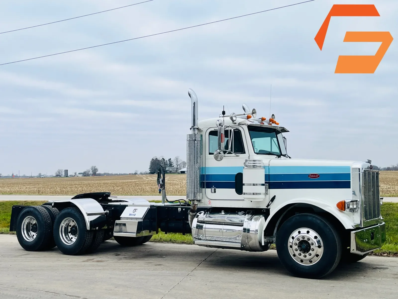 1998 Peterbilt 379 in New Lenox, IL