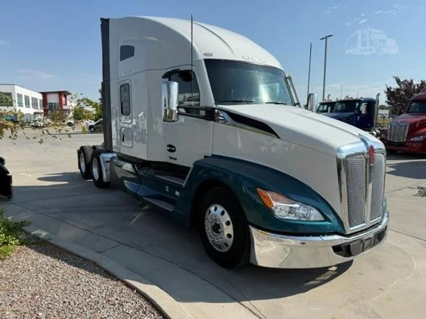 2024 Kenworth T680 in Salt Lake City, UT — photo 3