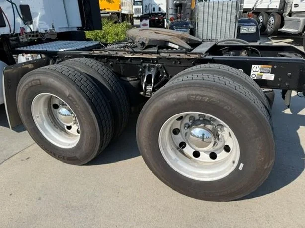 2024 Kenworth T680 in Salt Lake City, UT — photo 9
