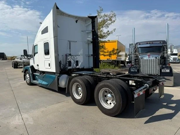 2024 Kenworth T680 in Salt Lake City, UT — photo 8