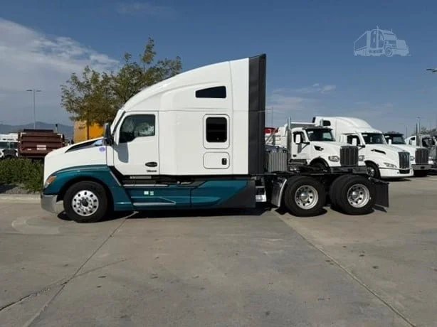 2024 Kenworth T680 in Salt Lake City, UT — photo 10