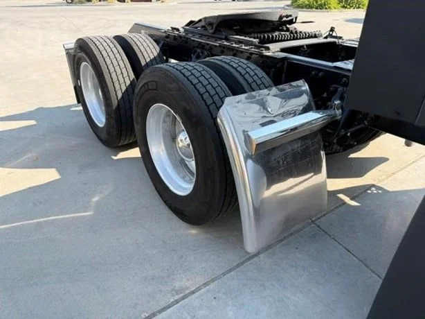 2024 Kenworth T680 in Salt Lake City, UT — photo 5