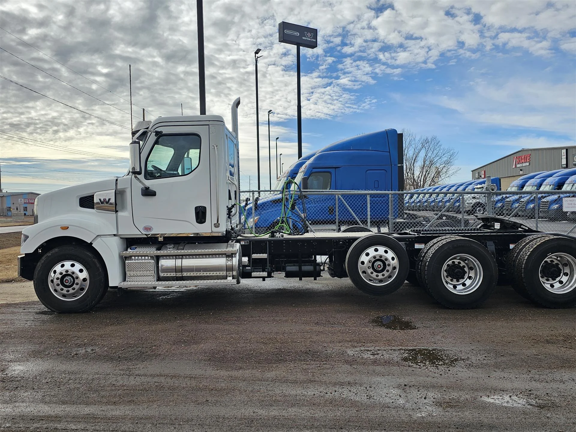 2025 Western Star 49X - image 7