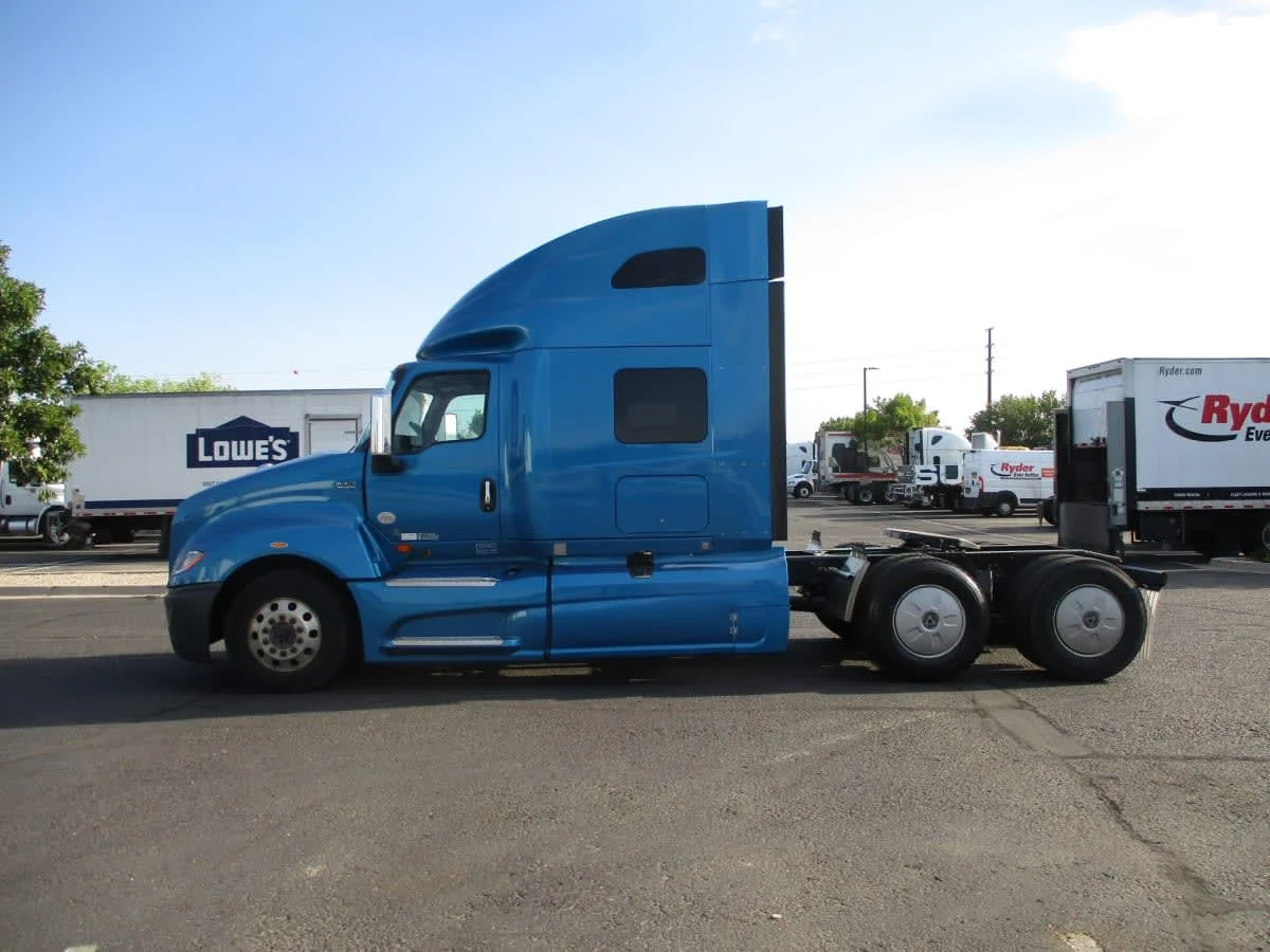 2021 International LT in Commerce City, CO — photo 10