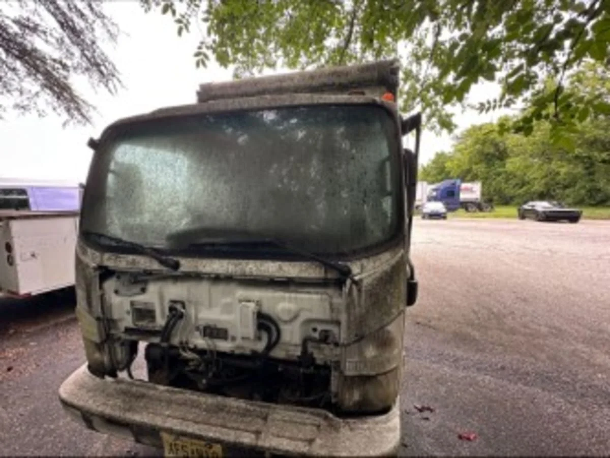 2012 Isuzu NPR - image 2