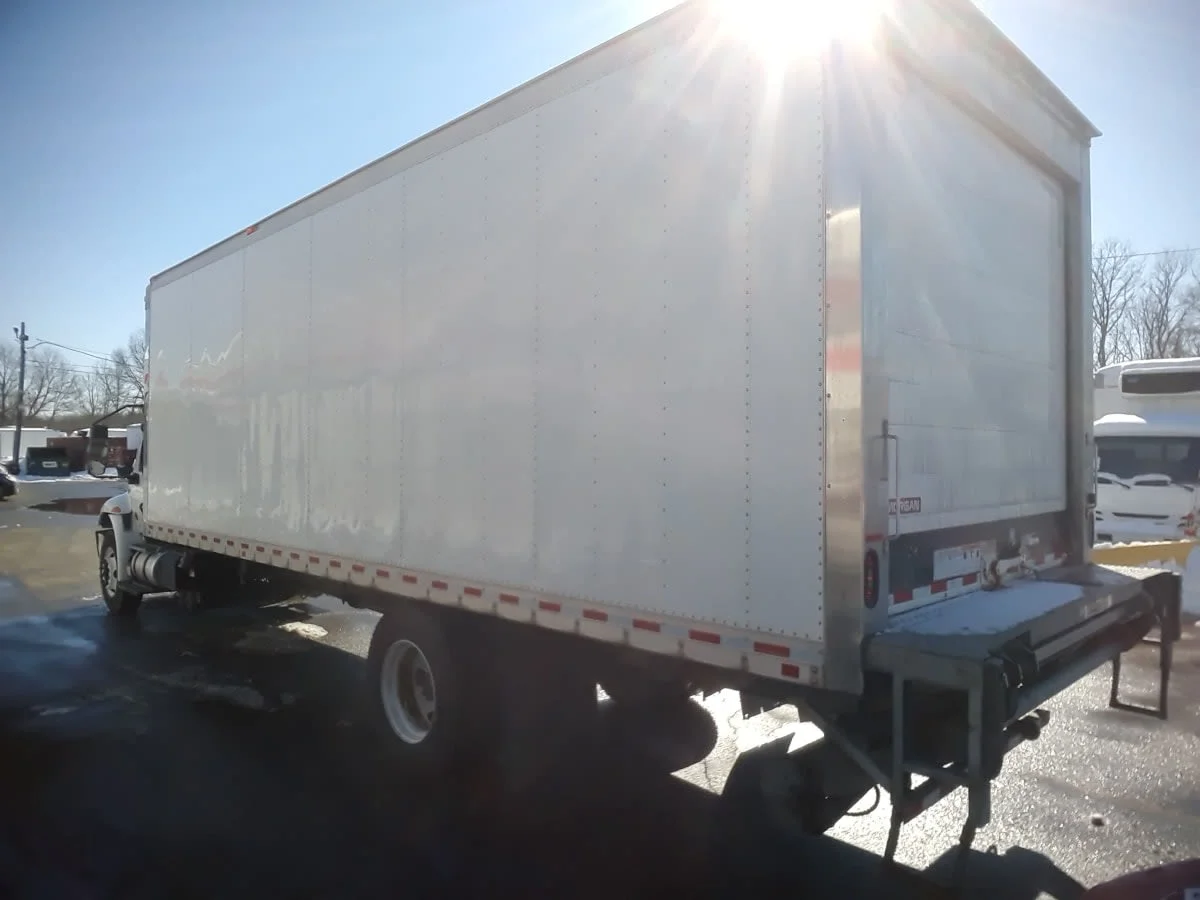 2019 International MV - image 6