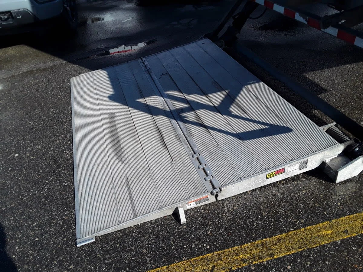 2019 International MV - image 16