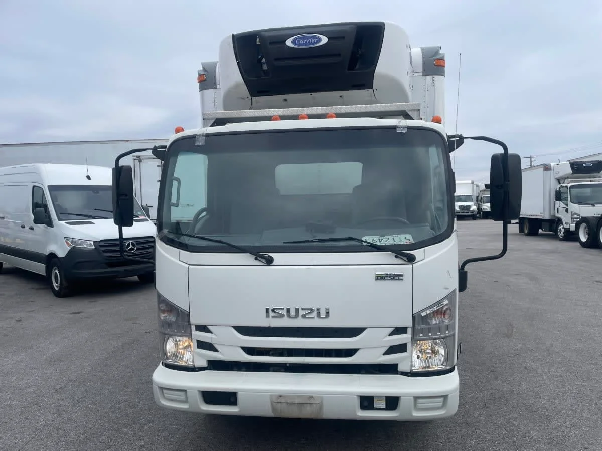 2020 Isuzu NQR - image 2