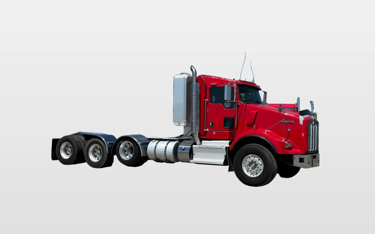 2012 Kenworth T800 - image 1