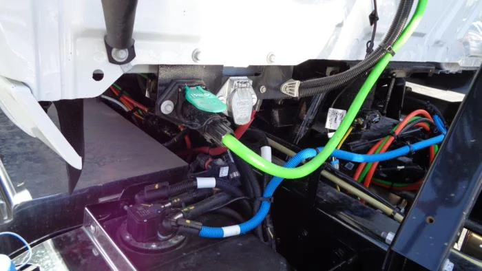 2027 International LT — photo 10