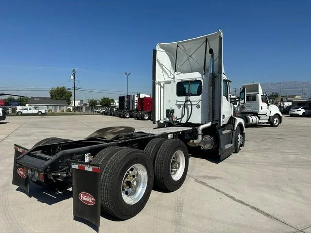 2024 Kenworth T680 — photo 17