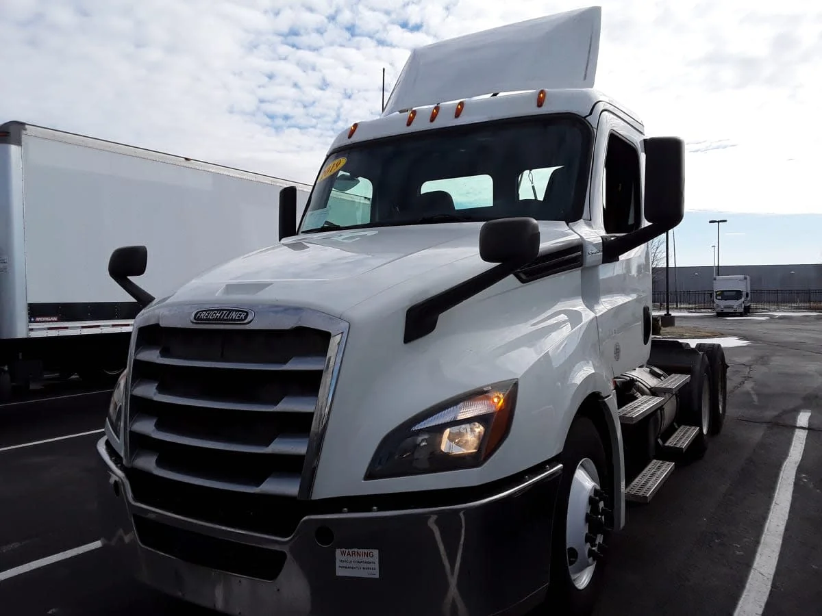 2019 Freightliner Cascadia in Altoona, IA